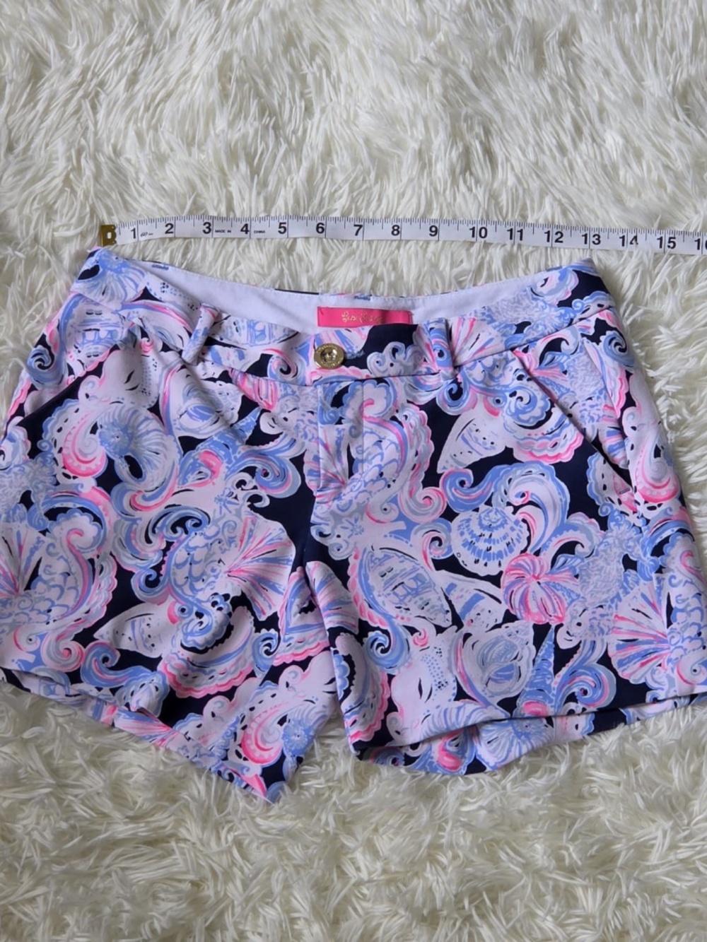 Lilly Pulitzer Shorts - Picture 6 of 9
